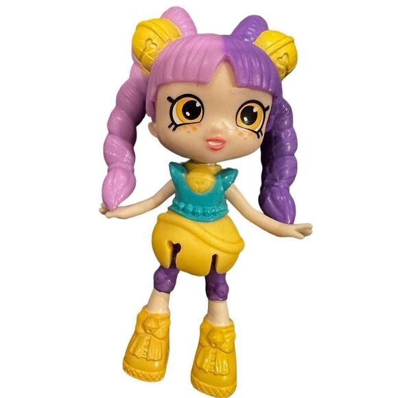 Shopkins Rainbow Beach Toy ISABELL Happy Places mini Doll - Picture 1 of 8